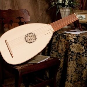 Lute Roosebeck Deluxe 8-Course